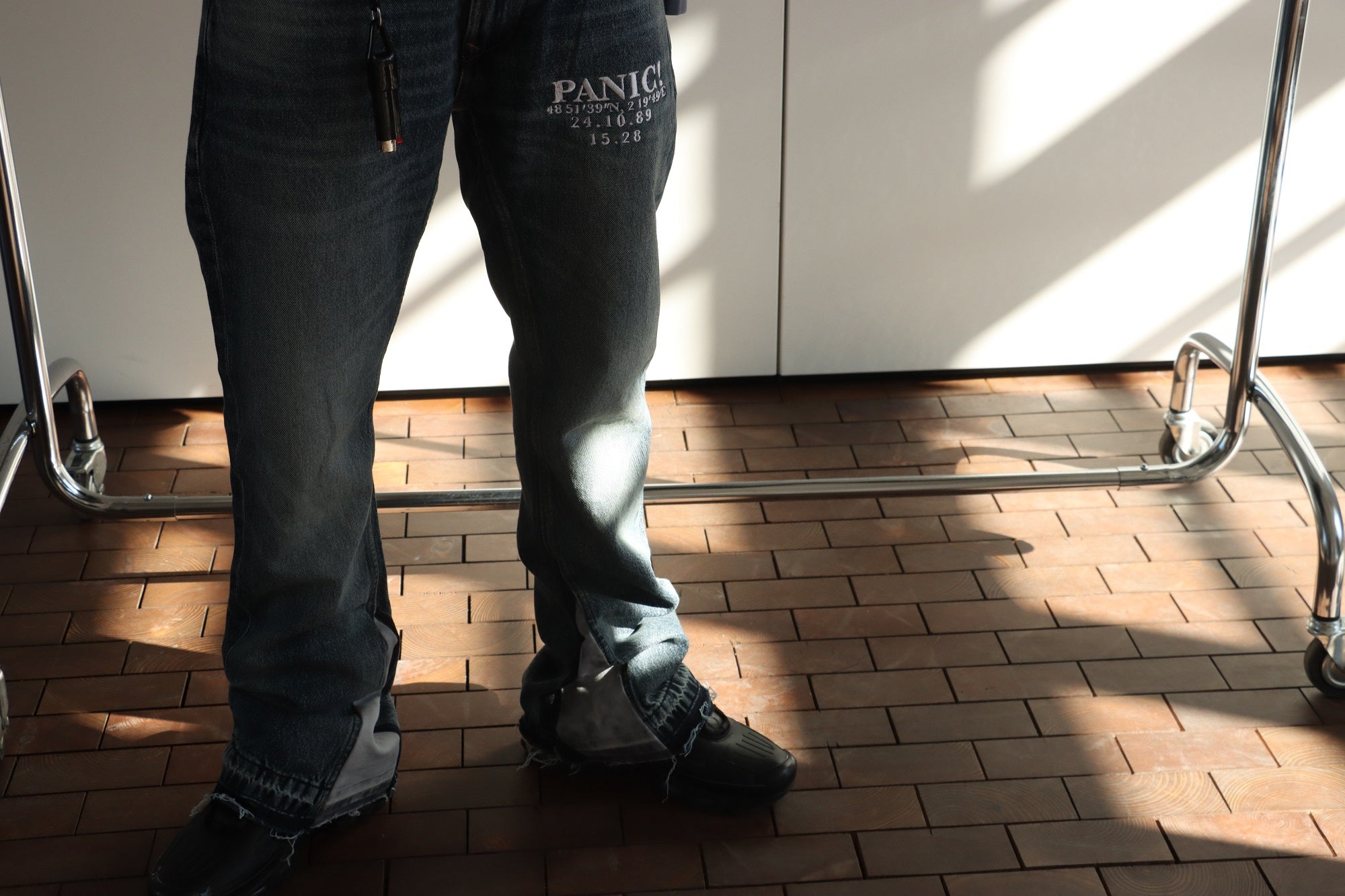 flared jeans